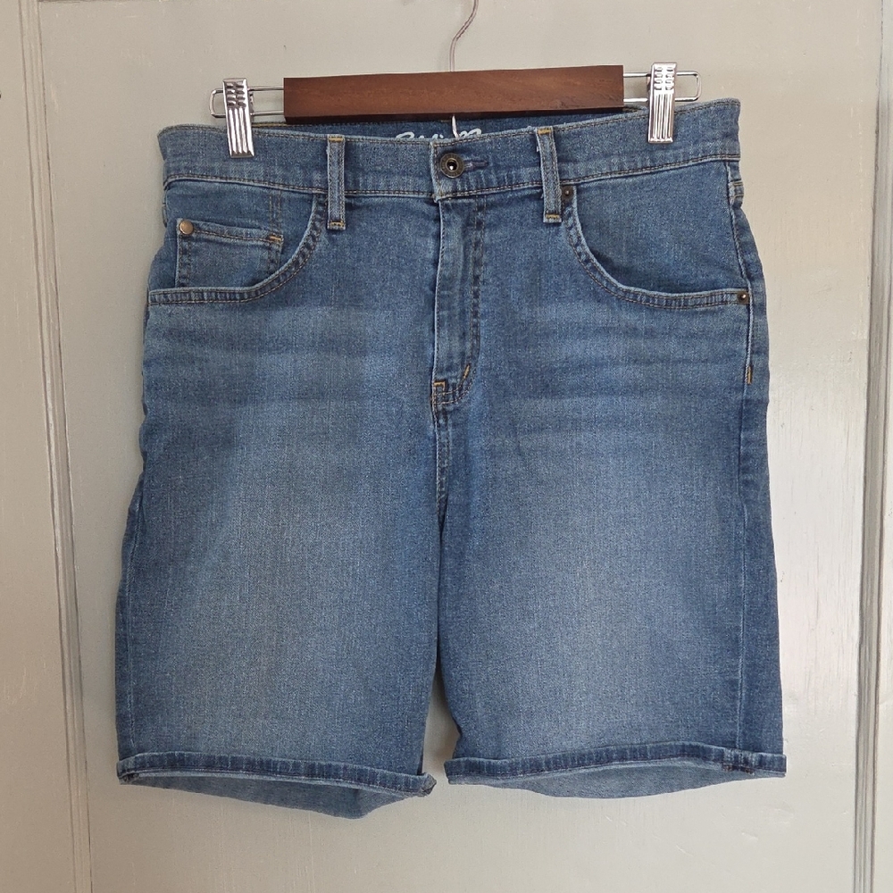 Eddie Bauer Boyfriend Midrise Blue Jean Shorts Size T8